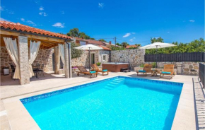 Villa Mavric